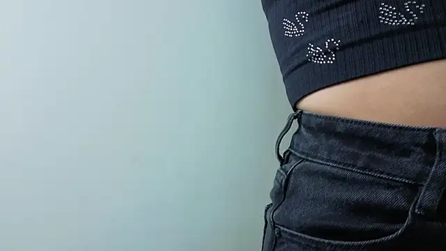 FabiolaCowing live sex cam