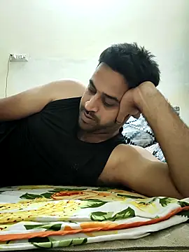 ITZ_GURU live sex cam