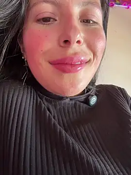 Mia_salinass live sex cam