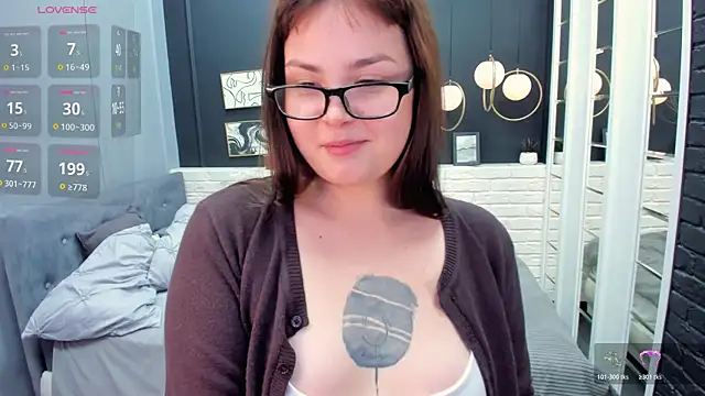 Mayayammy's Stripchat show and profile