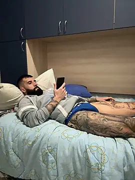 Gioeltoro89 live sex cam