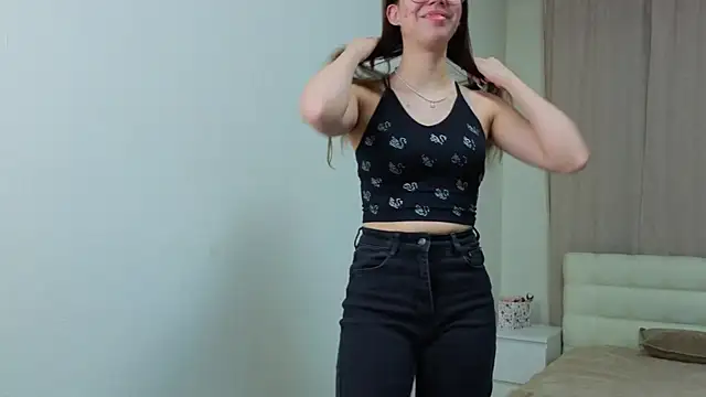 FabiolaCowing live sex cam