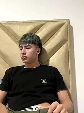 AlexanderCollman live sex cam