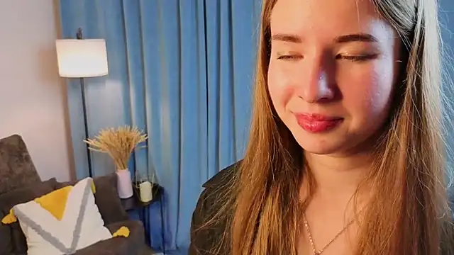 MowasaBritten live sex cam