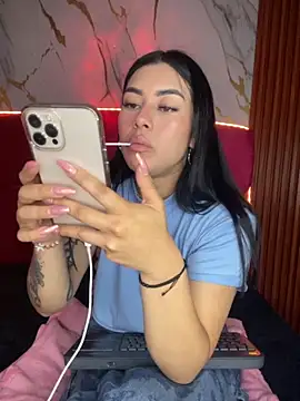 emily_22x live sex cam