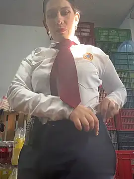 Alysson-- live sex cam