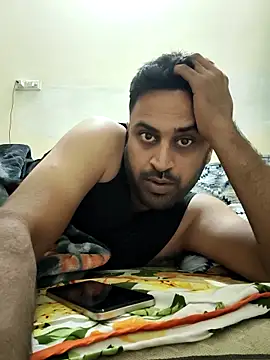 ITZ_GURU live sex cam