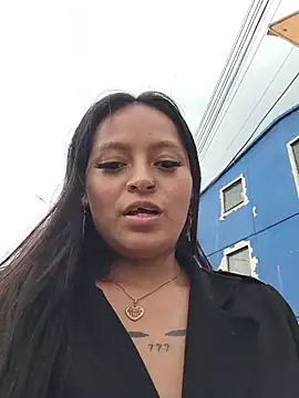 LunaHot_777 live sex cam