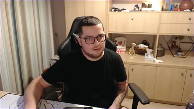 bigpuff_hott live sex cam