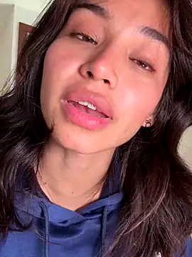 Adriennesexxx live sex cam