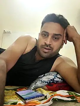 ITZ_GURU live sex cam