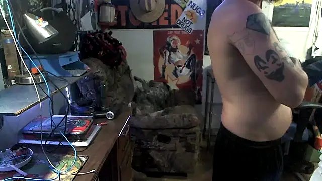 CloudDadddyyy420's Stripchat show and profile