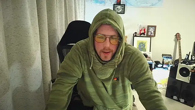 God_Of_ThundeRR live sex cam