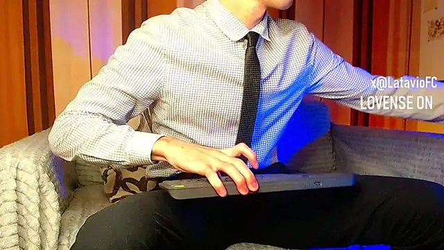 Midnighter_ live sex cam