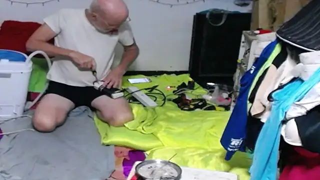 1CuteAndSexy69 live sex cam