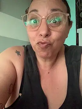 LupitaHaze live sex cam