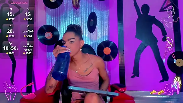 nickyminach_ live sex cam