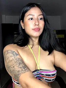 EmmaRossem live sex cam