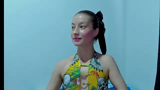 MiiaVolkova's Stripchat show and profile