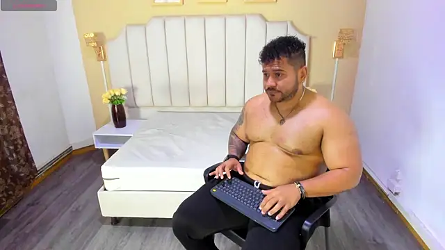 michael_hill1 live sex cam