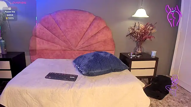 Suckdream1 live sex cam