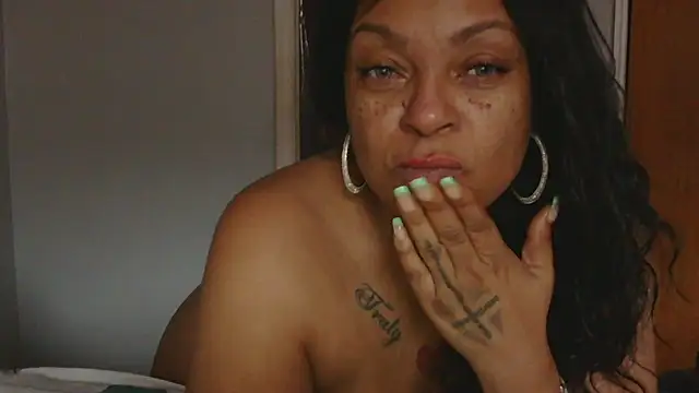 MSweetLindaParks live sex cam