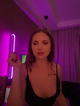 AvaGianna live sex cam