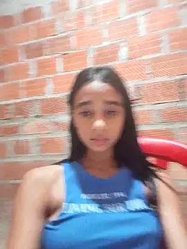 Zoe_Sweett18 live sex cam