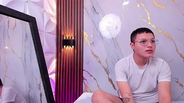 Hera_n_zeus_ live sex cam