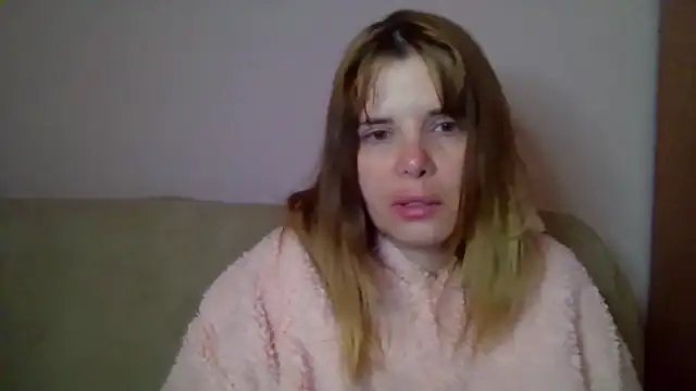 HornyElena live sex cam