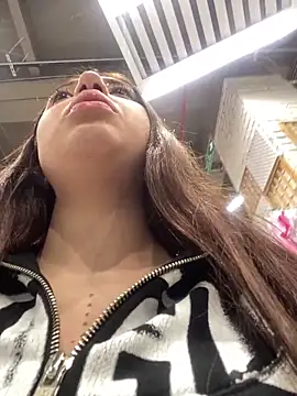 Mia__Gray live sex cam