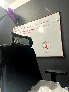 Emily_Rivers_ live sex cam