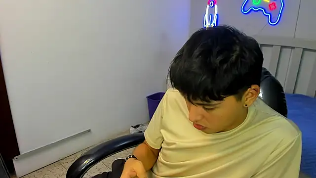 StiwenTwink live sex cam