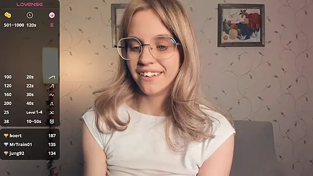 JoanBaggott live sex cam