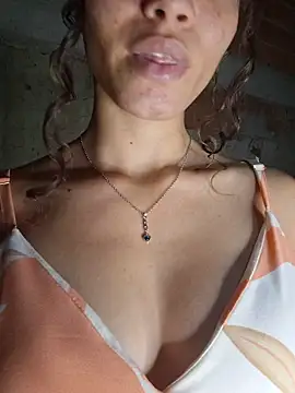 HelenHoltz live sex cam