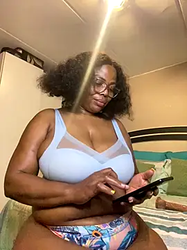 Rainsprinkles live sex cam