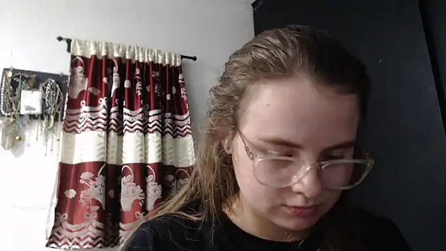 HellenMiyer1111 live sex cam