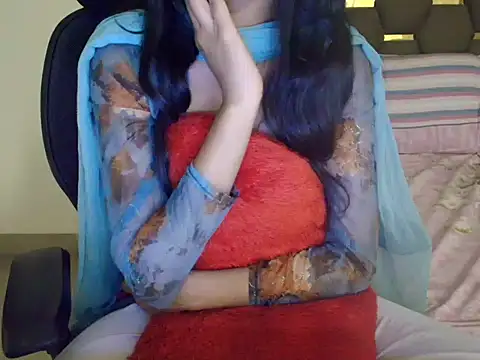 CUTE_princess_143 live sex cam