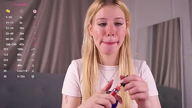 ZaraDudley live sex cam