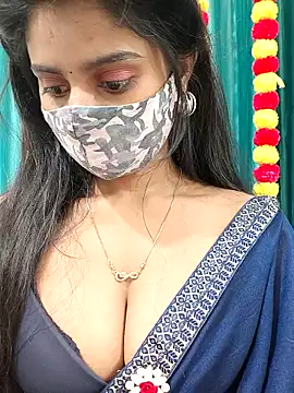 Aanya_hotty live sex cam