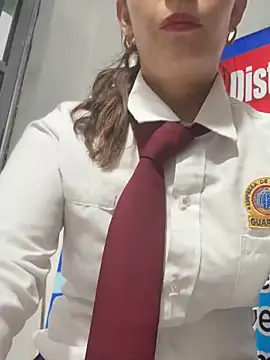 Alysson-- live sex cam