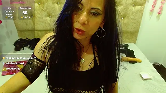 Alettalovee live sex cam