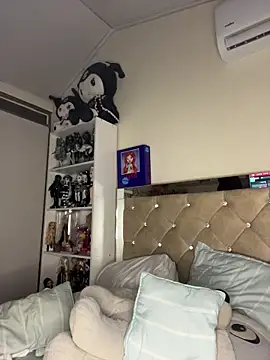 devlin_nurmi live sex cam