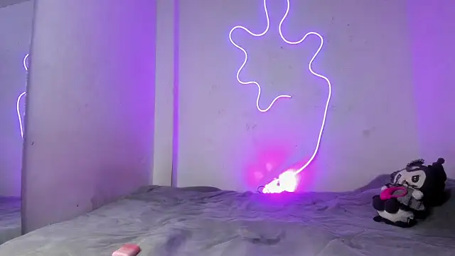 Mika__velvet live sex cam