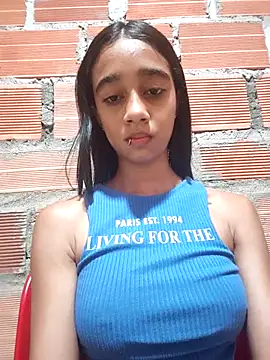 Zoe_Sweett18 live sex cam