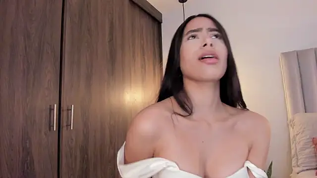 imsaraah live sex cam