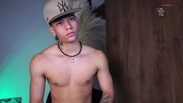 Josep_Davies live sex cam