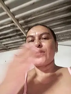 Horny-Mommy-Dirty live sex cam