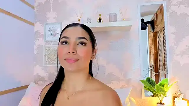 CharlotteGraay live sex cam