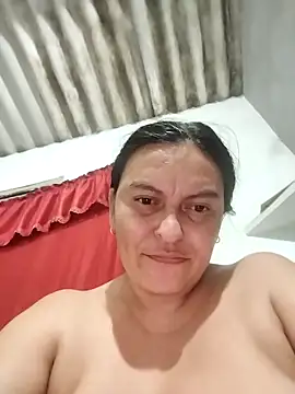 Horny-Mommy-Dirty live sex cam